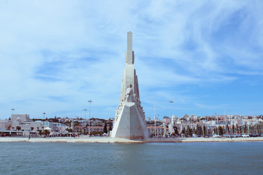 오루로 광부 기념비: 안데스의 예술과 정체성 - 2VJJ+VJ2 | Secret World Trip Planner