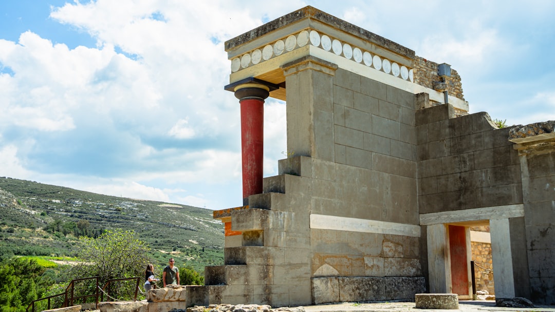 Skinakas-Observatorium: Über dem Monte Ida in Kreta - Department of Physics | Secret World Trip Planner