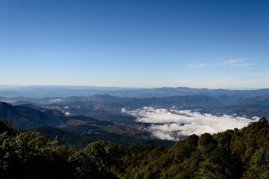 Doi Inthanon: Trails Through Forests and Royal Pagodas - Distretto di Mae Chaem | Secret World Trip Planner