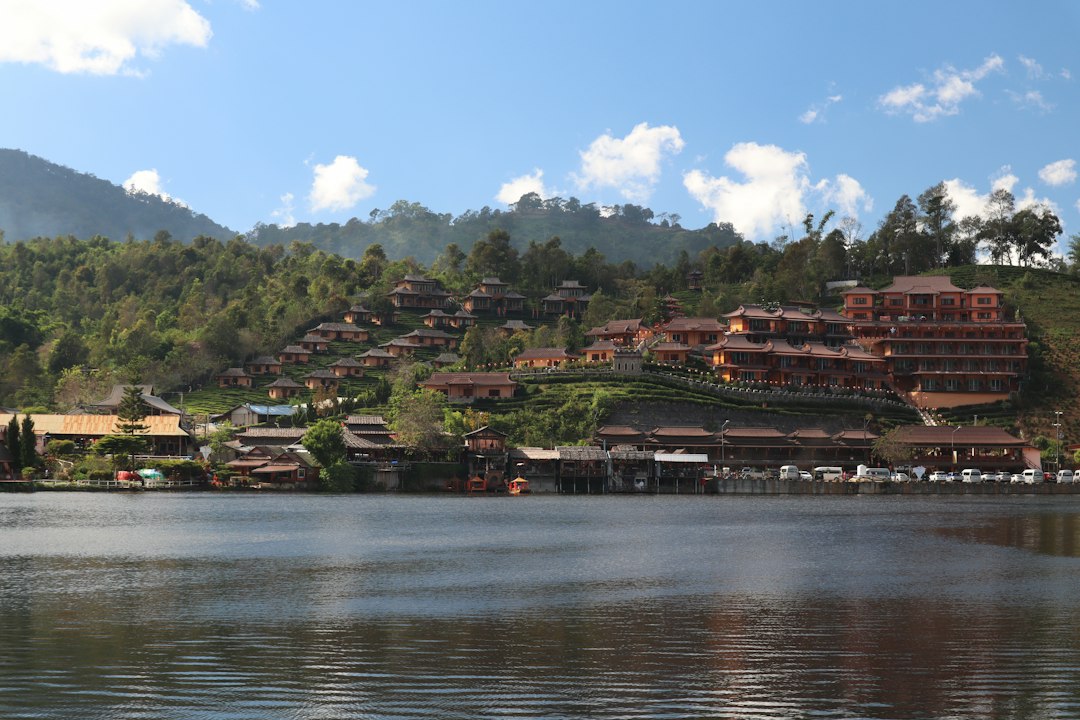 Doi Inthanon: senderos entre bosques y pagodas - Distretto di Mae Chaem | Secret World Trip Planner