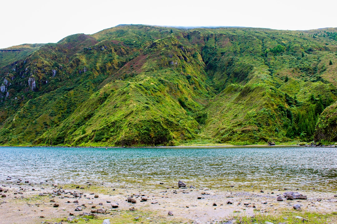 Калдейра Велха: вулканические термы среди папоротников - Estrada Regional da Lagoa do Fogo | Secret World Trip Planner