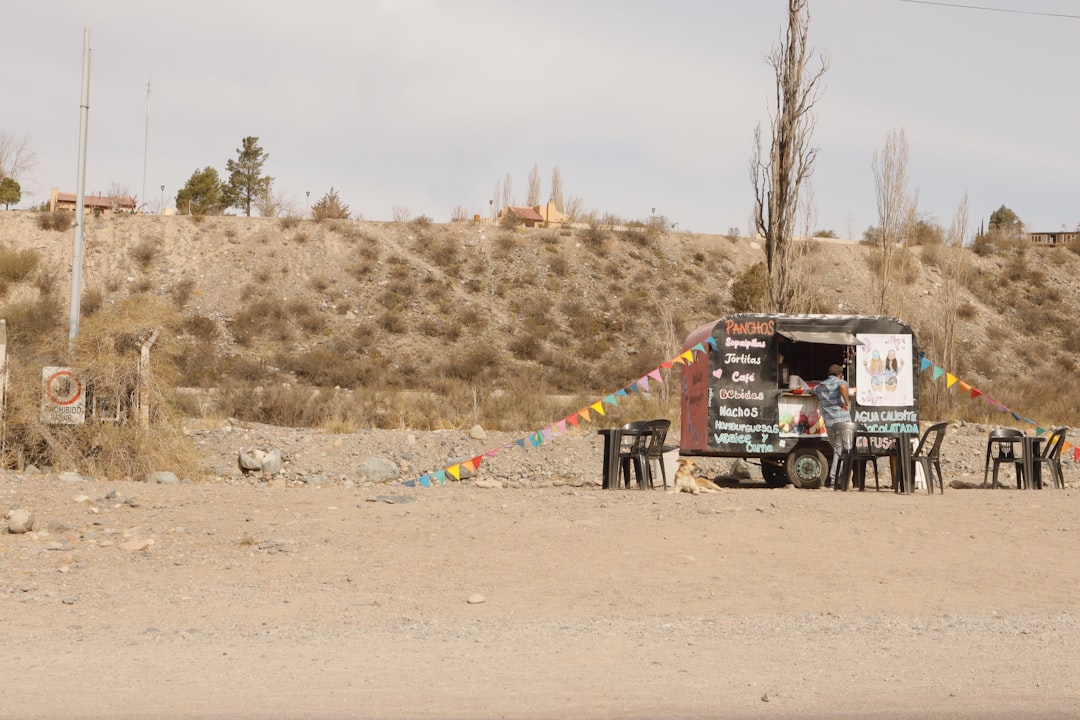 Campamento de Vino en Mendoza: Malbec a los Pies de los Andes - Primitivo de la Reta 992 | Secret World Trip Planner
