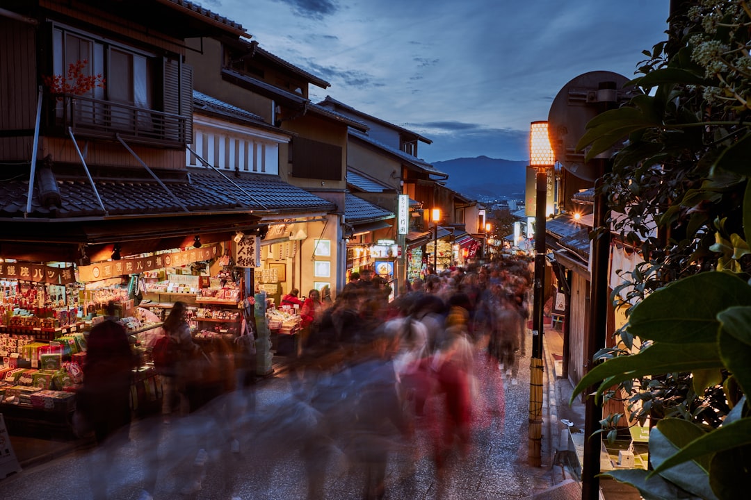 Секретный мир против TripIt: какая апп победит в Киото 2026 - Kyoto | Secret World Trip Planner