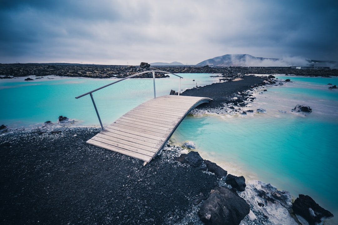 Laguna Azul em Fairy Hill: cores e vistas da Jamaica - 5J97+WQ | Secret World Trip Planner