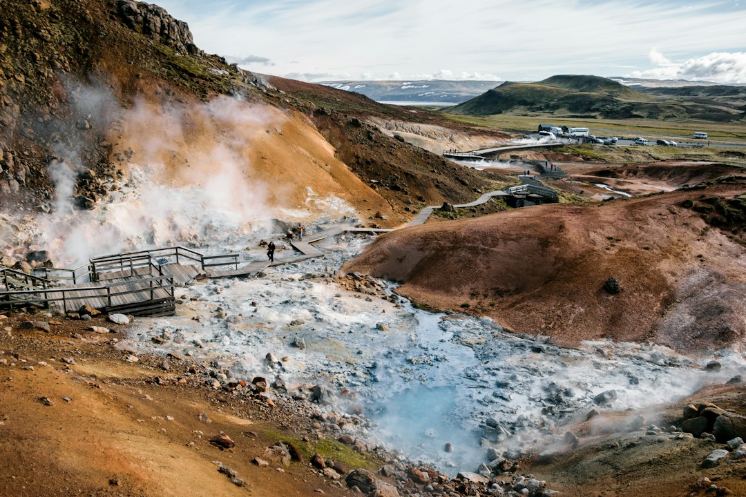 셀툰: 크리수빅의 야생 지열 지대 - Reykjanes peninsula | Secret World Trip Planner