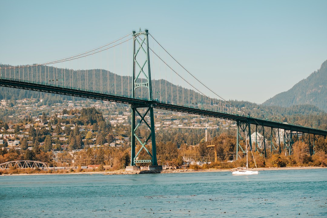 Ponte Capilano: 70 metros acima do rio - North Vancouver | Secret World Trip Planner