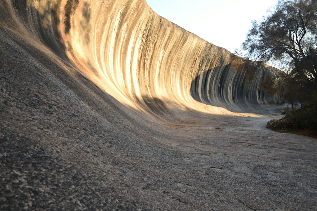 Wave Rock: a rocha que imita uma onda na Austrália - Hyden WA 6359 | Secret World Trip Planner