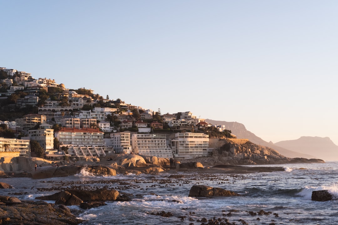Фар Слангкоп: гигант из чугуна на Атлантике - Cape Town | Secret World Trip Planner