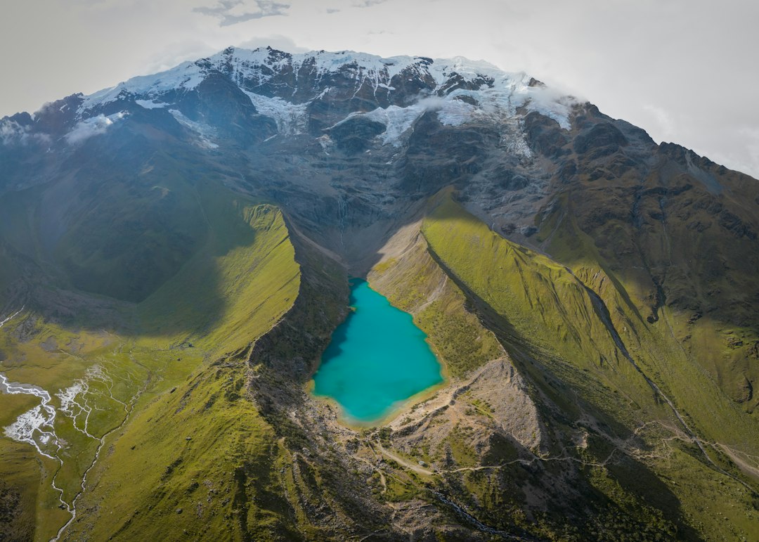 ネバド・エル・フライレを発見:ペルーの自然の宝石 - Alto Peru | Secret World Trip Planner