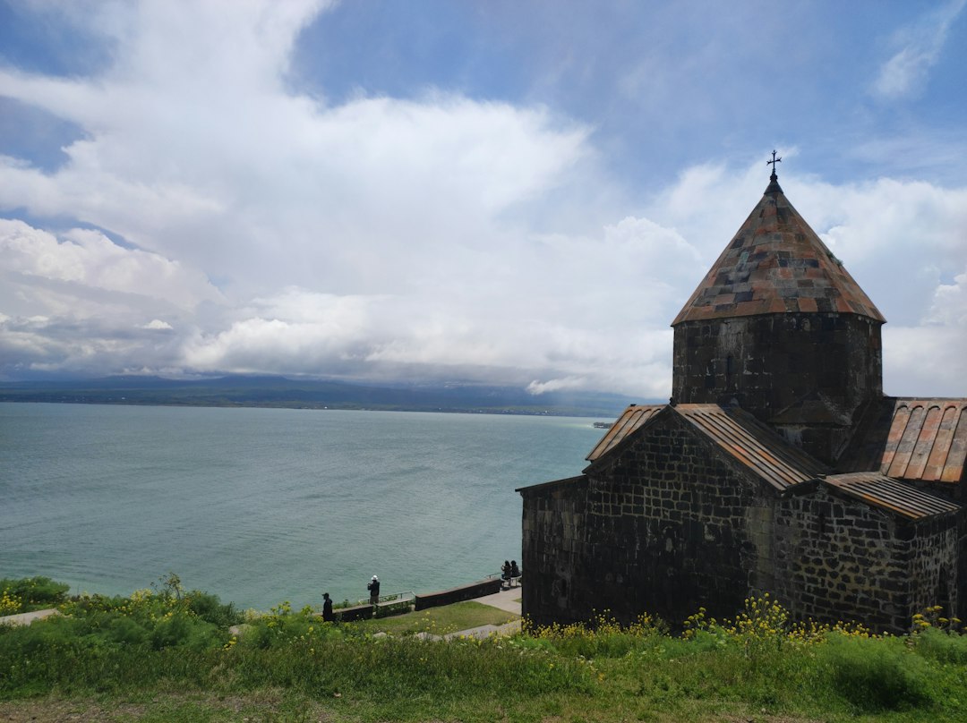 Sevanavank: o mosteiro armênio à beira do lago - H276+GCV | Secret World Trip Planner