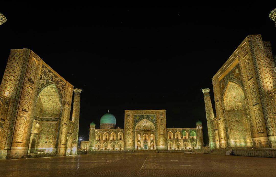 提利亚-科里宗教学校：撒马尔罕的金色天花板 — Samarqand