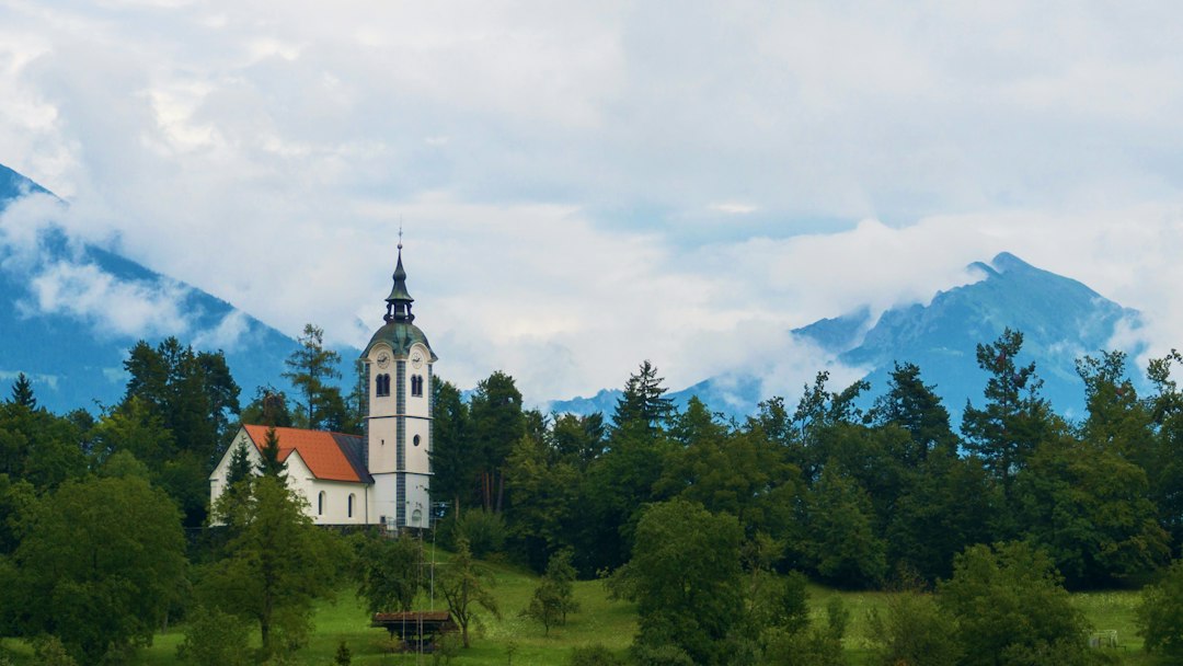 Jaskinia Mroźna : la grotte de glace des Tatras - Kiry 26 | Secret World Trip Planner