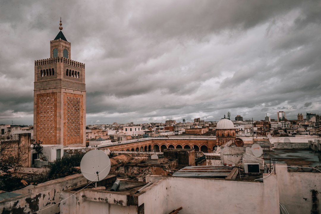 Souk in Tunis: Herz des UNESCO-Medina Handels - Q5XF+V98 | Secret World Trip Planner