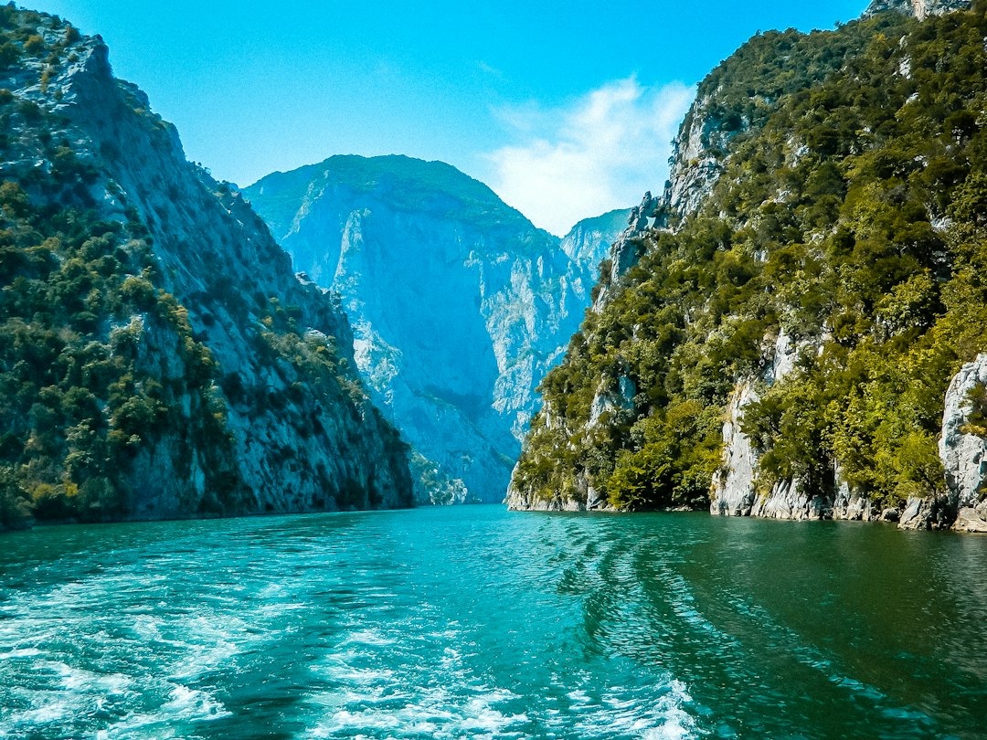 クルイのマリ:アルバニアの中心にある自然の宝 - Krujë | Secret World Trip Planner