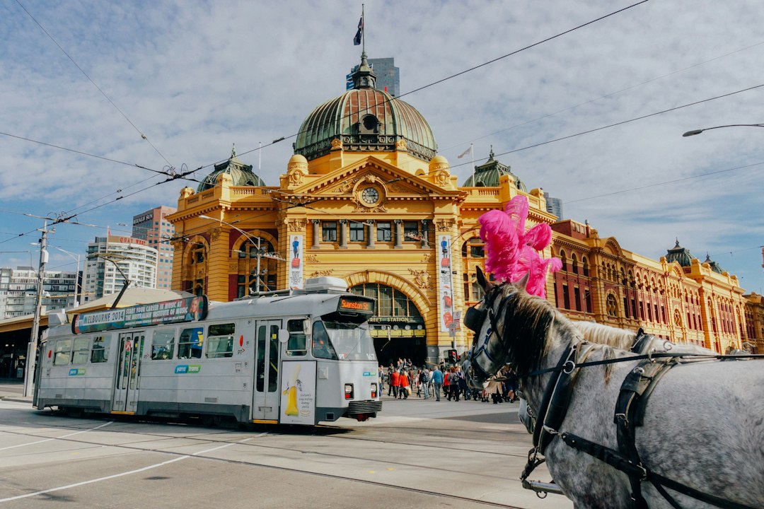 Secret World vs TripIt: Welche App gewinnt 2026? - Melbourne | Secret World Trip Planner