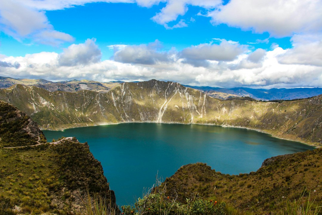 Quilotoa Loop: a trilha do cratera vulcânica - Quilotoa | Secret World Trip Planner