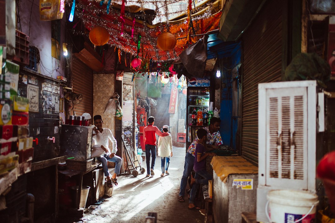 Chor Bazaar em Delhi: sabores mughal ao redor da mesquita - Delhi | Secret World Trip Planner