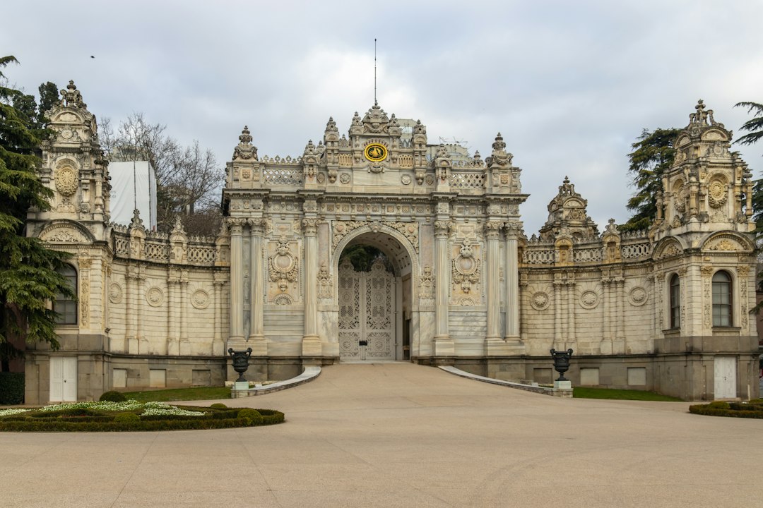Palazzo der Herzöge von Braganza: Mittelalterliches Juwel - R. Conde Dom Henrique 3 | Secret World Trip Planner