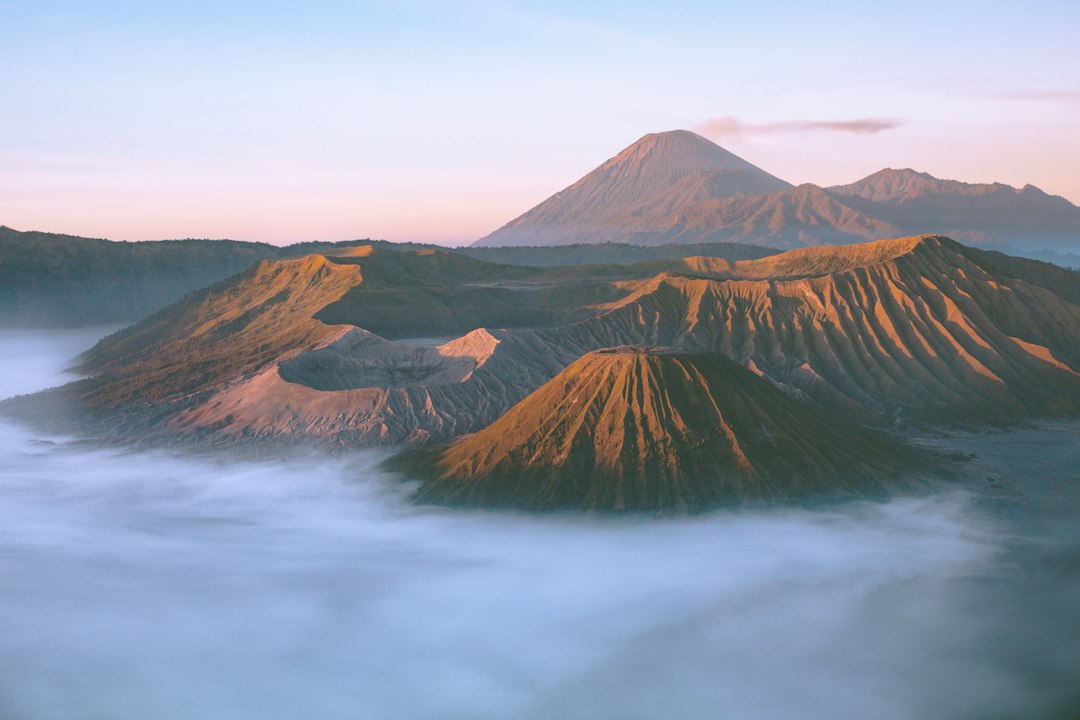 Mount Bromo: Sonnenaufgang über dem aktiven Vulkan - Kota Pasuruan | Secret World Trip Planner