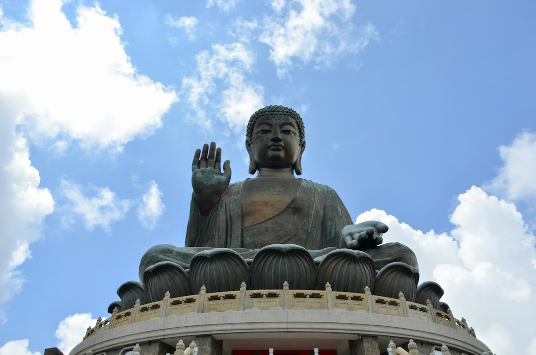 Descubre el Buda Tian Tan en Hong Kong - Lantau Island | Secret World Trip Planner