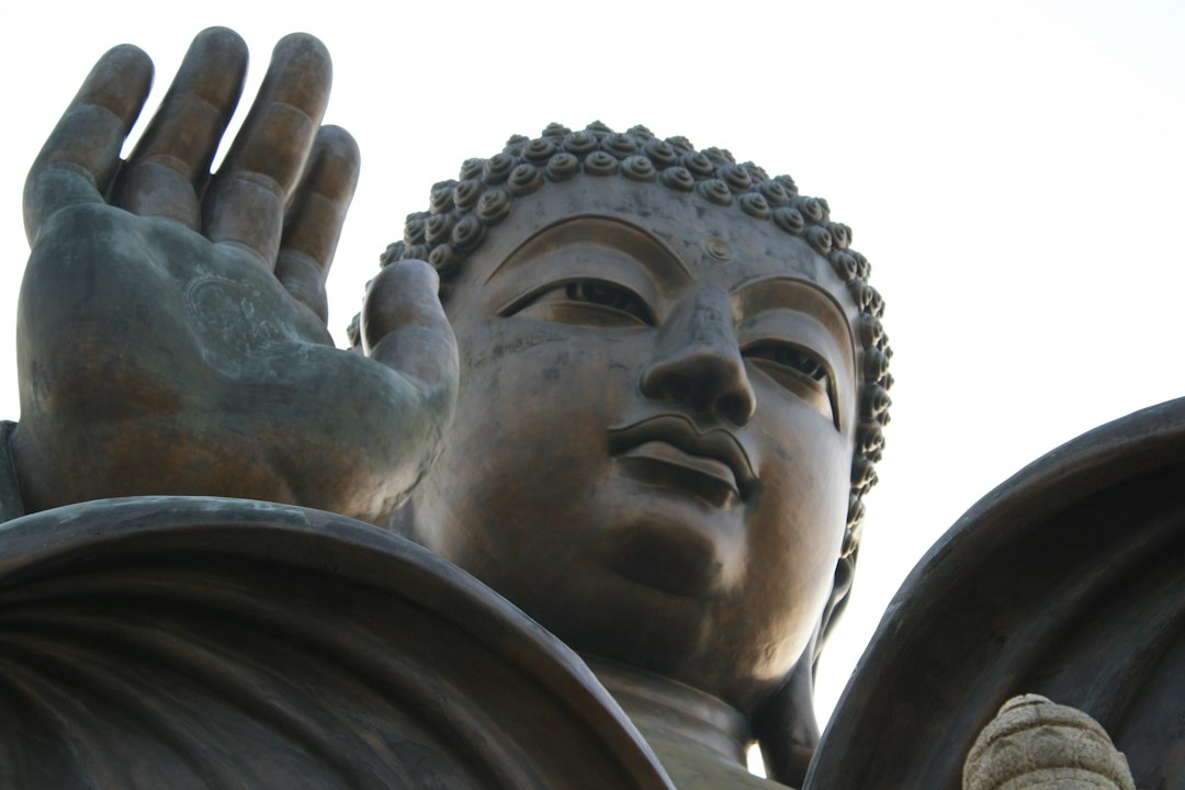 Descubra o Buda Tian Tan em Hong Kong - Lantau Island | Secret World Trip Planner