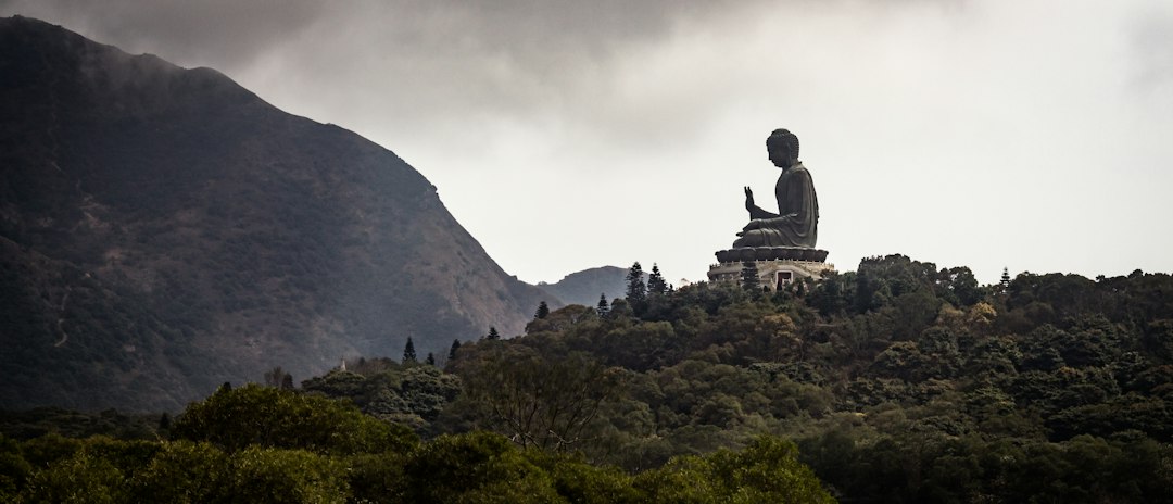 Découvrez le Monastère des Dix Mille Bouddhas — Sha Tin