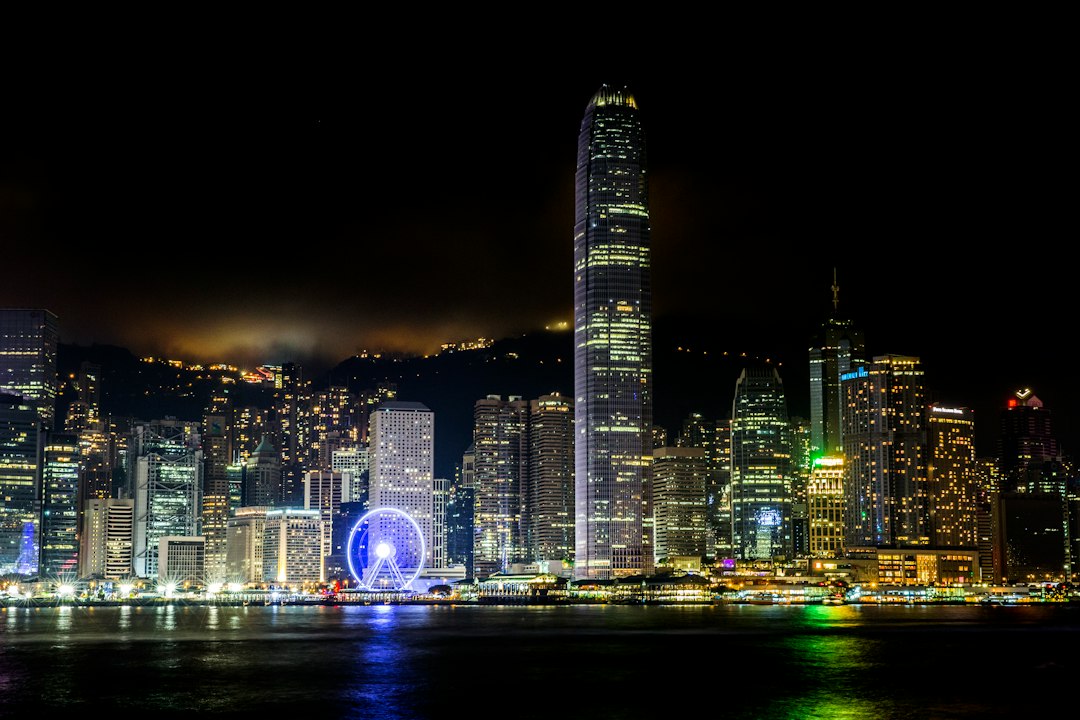 Die Magie des Uhrenturms von Kowloon - Tsim Sha Tsui | Secret World Trip Planner