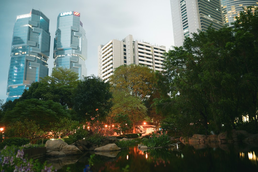 Scopri la Magia di Hong Kong Park - Central | Secret World Trip Planner