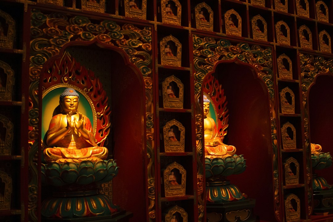 Scopri il Buddha Tooth Relic Temple di Singapore - 288 S Bridge Rd | Secret World Trip Planner
