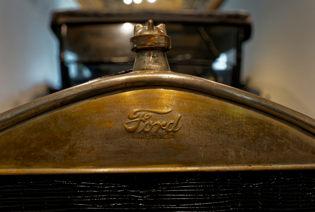 Explorando la Historia en la Antigua Fábrica Ford de Singapur - 351 Upper Bukit Timah Rd | Secret World Trip Planner