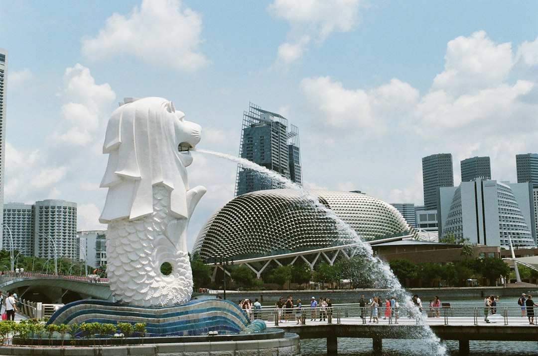 Den Merlion Park entdecken: das Herz von Singapur — 1 Fullerton Rd