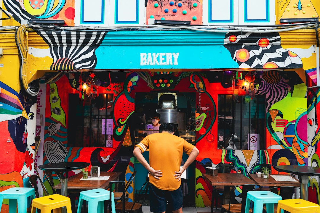 Scopri Haji Lane: Un Angolo di Singapore tra Storia e Arte - Haji Ln | Secret World Trip Planner