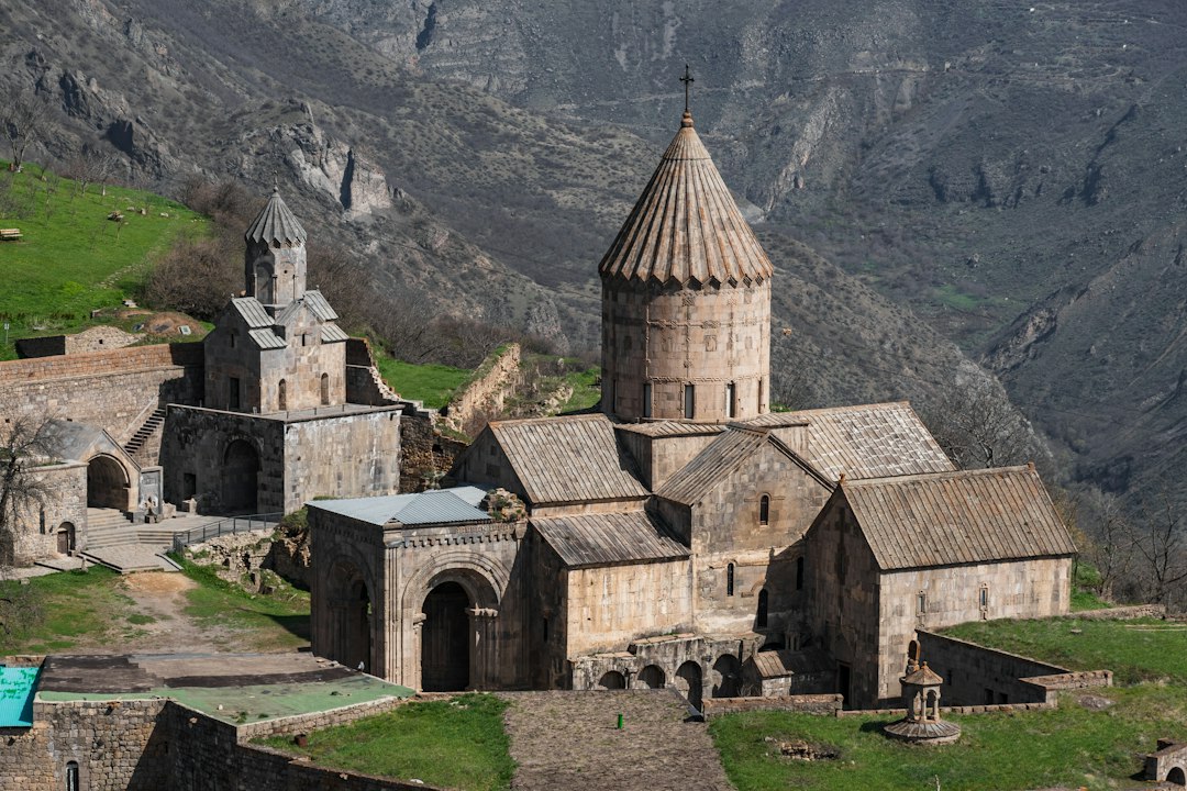 Tatev : le coucher de soleil sur la gorge de Vorotan - 3218 | Secret World Trip Planner