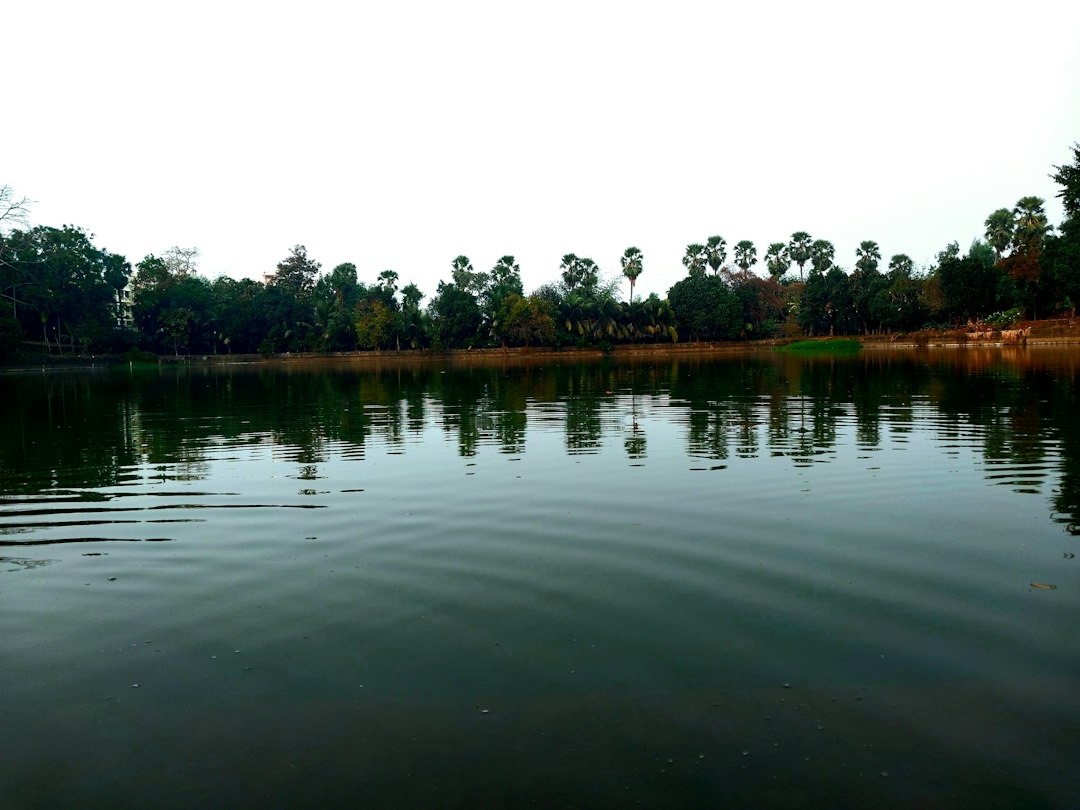Der spiegelnde Teich von Angkor Wat: Magie bei Sonnenuntergang - Reflecting Pond | Secret World Trip Planner