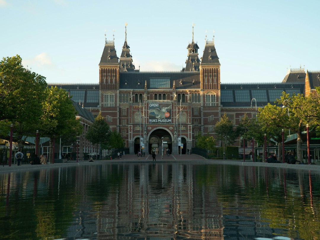 Musée national d'ethnologie de Leiden : guide de visite - Steenstraat 1B | Secret World Trip Planner