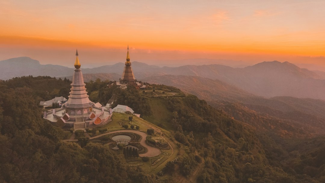 Doi Inthanon : explorez la forêt la plus haute de Thaïlande - Chom Thong District | Secret World Trip Planner