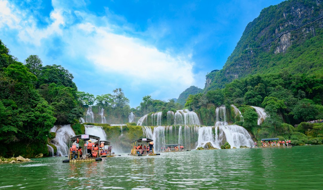 Cascades de Ban Gioc : le bruit de la frontière vietnamienne - Đàm Thủy | Secret World Trip Planner