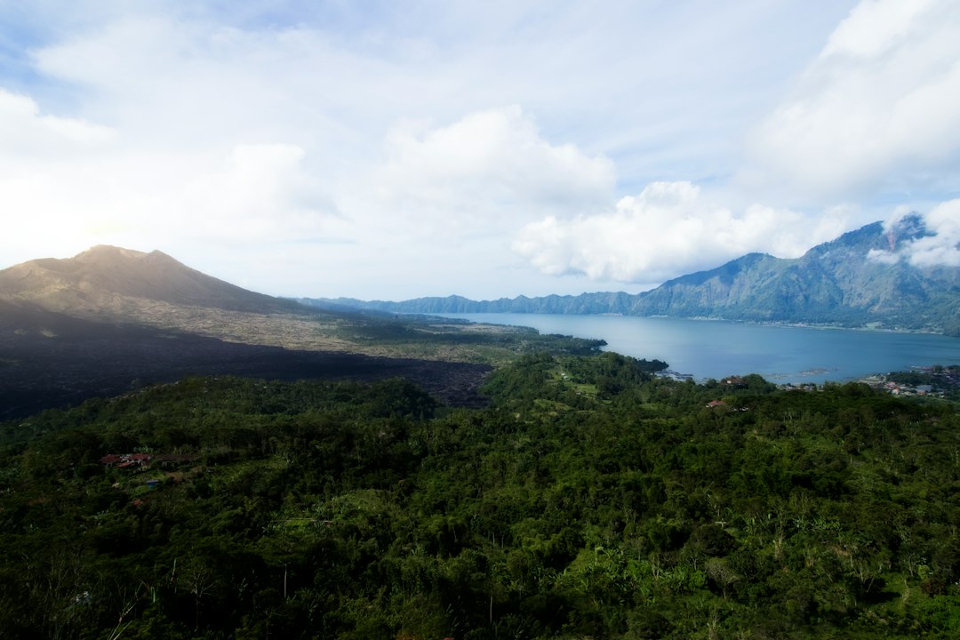 Mount Batur: Sonnenaufgang über dem Kintamani-Vulkan - Bangli Regency | Secret World Trip Planner