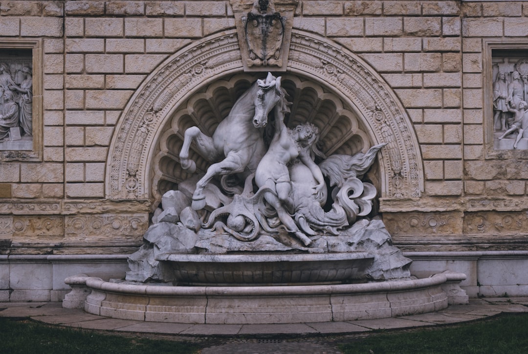 Nápoles | La Fuente de la Rata de Europa - Napoli | Secret World Trip Planner