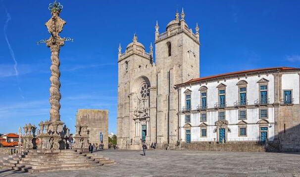 ポルト大聖堂、最も重要な観光スポットの一つ — Porto