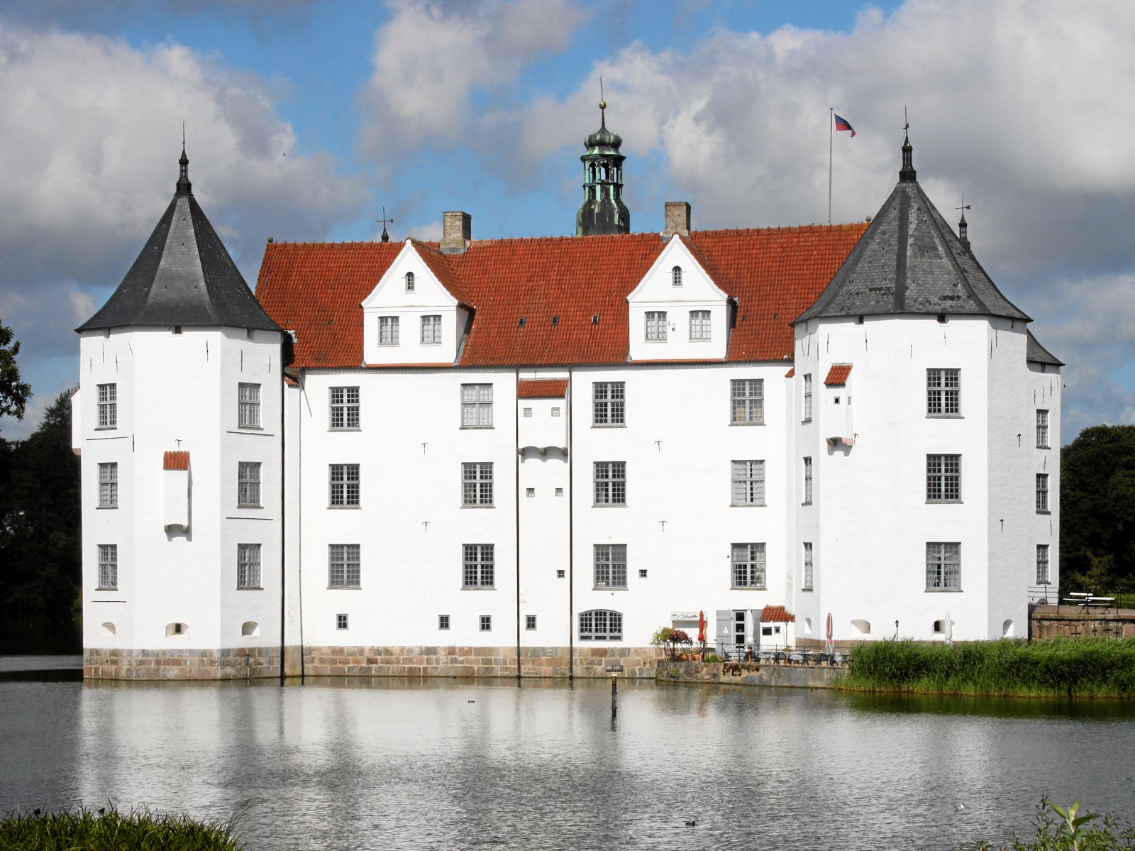 The Schloss Glücksburgthe, the  ‘castle in the lake’ - Glücksburg | Secret World Trip Planner