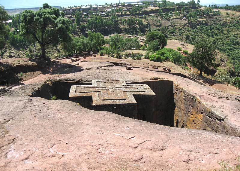 失われた箱舟を求めてエチオピアのラリベラ - Lalibela | Secret World Trip Planner