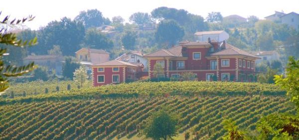 马斯特罗伯拉迪诺Cantine Mastroberardino - Atripalda | Secret World Trip Planner
