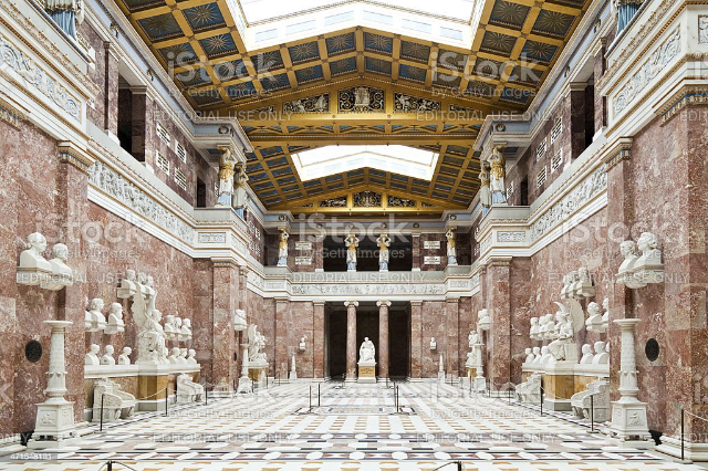 발할라 - Donaustauf | Secret World Trip Planner