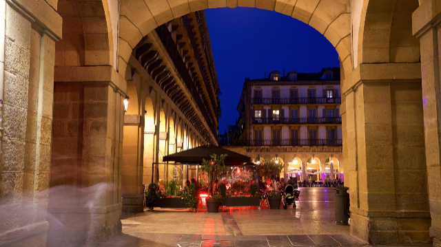 Piazza della Costituzione - Donostia | Secret World Trip Planner