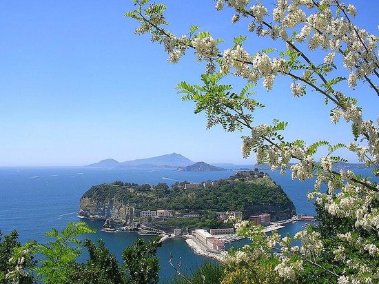 Parque Virgiliano o Rimembranza - Napoli | Secret World Trip Planner