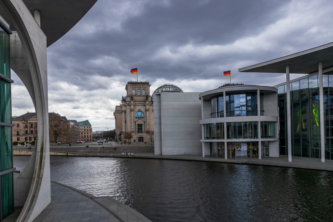 Bundestag w Berlinie - Berlino | Secret World Trip Planner