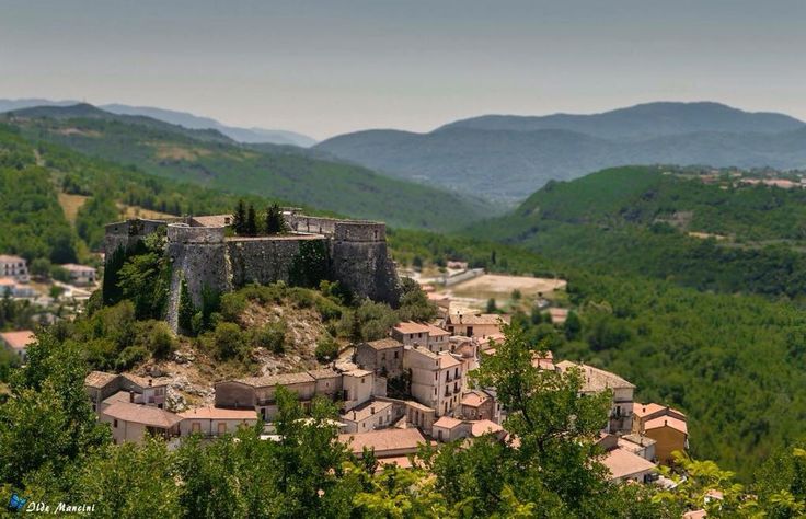 Kasteel Pandone - Cerro al Volturno IS | Secret World Trip Planner