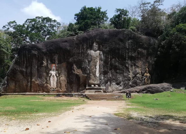 Dowa Rock Temple - Badulla | Secret World Trip Planner