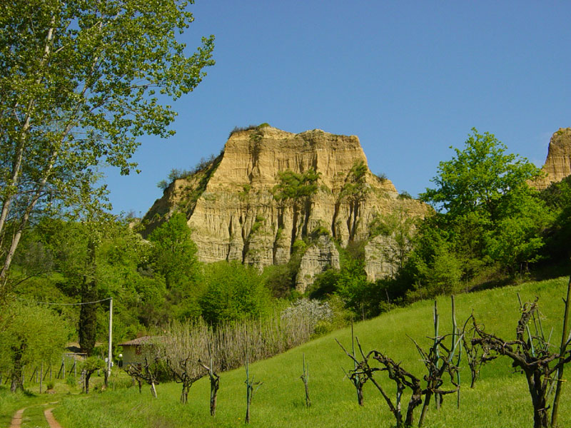 De rotsen van Valdarno - 52020 Castelfranco di sopra AR | Secret World Trip Planner
